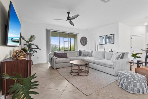 Casa en venta en Bradenton, Florida, 4 dormitorios, 187.29 m2 № 1522177 - foto 5