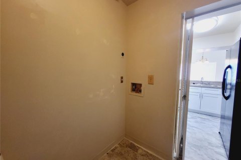 Condominio en venta en Orlando, Florida, 1 dormitorio, 69.86 m2 № 2165983 - foto 13