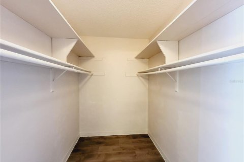 Condominio en venta en Orlando, Florida, 1 dormitorio, 69.86 m2 № 2165983 - foto 11