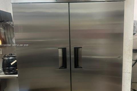 Commercial property in Miami, Florida № 2053337 - photo 8