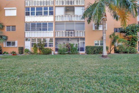 Condominio en venta en Hallandale Beach, Florida, 2 dormitorios, 101.45 m2 № 1964102 - foto 30