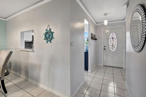 Condominio en venta en Hallandale Beach, Florida, 2 dormitorios, 101.45 m2 № 1964102 - foto 8