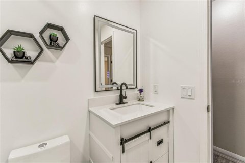 Casa en venta en Lakeland, Florida, 3 dormitorios, 93.92 m2 № 1918939 - foto 4