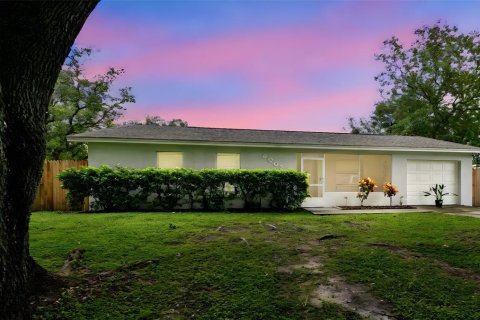 Casa en venta en Lakeland, Florida, 3 dormitorios, 93.92 m2 № 1918939 - foto 1