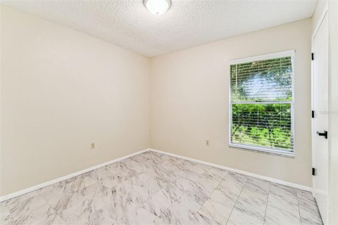 Casa en venta en Lakeland, Florida, 3 dormitorios, 93.92 m2 № 1918939 - foto 5