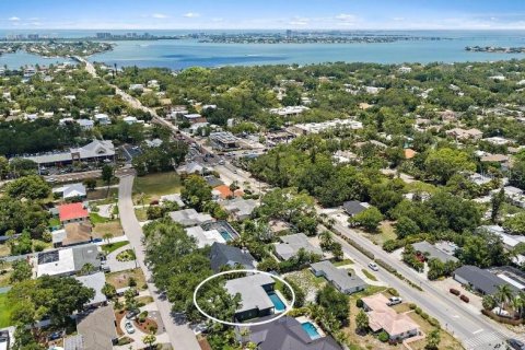 Casa en venta en Sarasota, Florida, 3 dormitorios, 193.24 m2 № 2232228 - foto 2