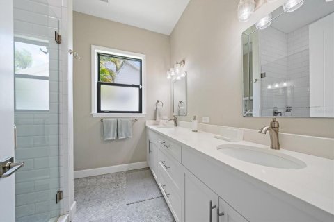 Casa en venta en Sarasota, Florida, 3 dormitorios, 193.24 m2 № 2232228 - foto 30