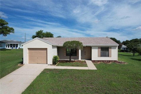 House in Lakeland, Florida 2 bedrooms, 105.44 sq.m. № 2138584