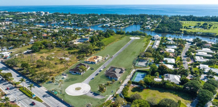 House in Gulf Stream, Florida 4 bedrooms, 388.05 sq.m. № 349313