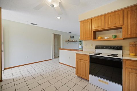 Copropriété à vendre à Sarasota, Floride: 2 chambres, 118.17 m2 № 2223735 - photo 10