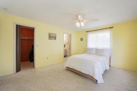 Copropriété à vendre à Sarasota, Floride: 2 chambres, 118.17 m2 № 2223735 - photo 13