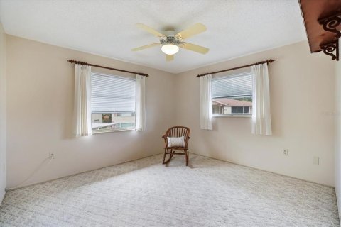 Copropriété à vendre à Sarasota, Floride: 2 chambres, 118.17 m2 № 2223735 - photo 18