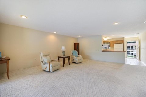 Copropriété à vendre à Sarasota, Floride: 2 chambres, 118.17 m2 № 2223735 - photo 7