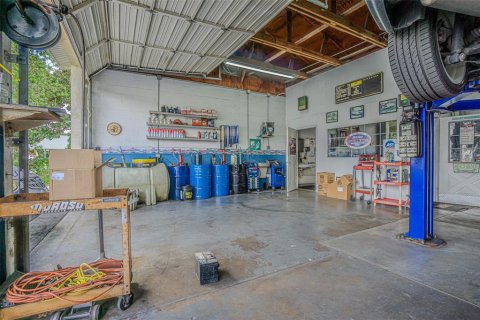 Immobilier commercial à vendre à Zephyrhills, Floride: 122.63 m2 № 1919291 - photo 8