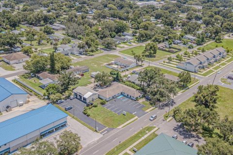 Immobilier commercial à vendre à Zephyrhills, Floride: 122.63 m2 № 1919291 - photo 26