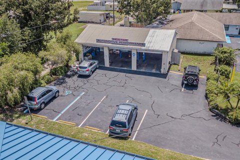 Immobilier commercial à vendre à Zephyrhills, Floride: 122.63 m2 № 1919291 - photo 1