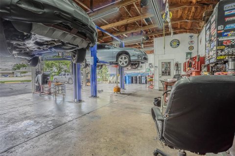 Immobilier commercial à vendre à Zephyrhills, Floride: 122.63 m2 № 1919291 - photo 14