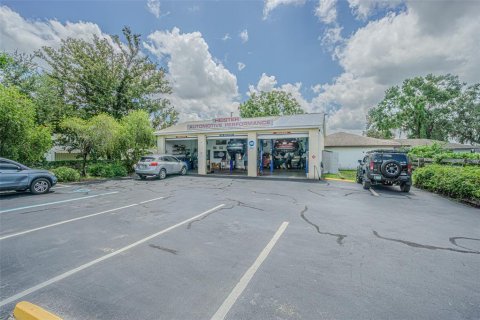 Immobilier commercial à vendre à Zephyrhills, Floride: 122.63 m2 № 1919291 - photo 3