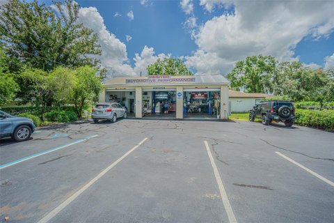 Immobilier commercial à vendre à Zephyrhills, Floride: 122.63 m2 № 1919291 - photo 4