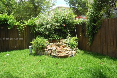 Снять в аренду виллу или дом в Майами, Флорида 2 спальни, 128.02м2, № 2033635 - фото 16