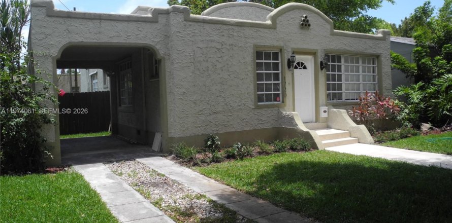 Дом в Майами, Флорида 2 спальни, 128.02м2 № 2033635