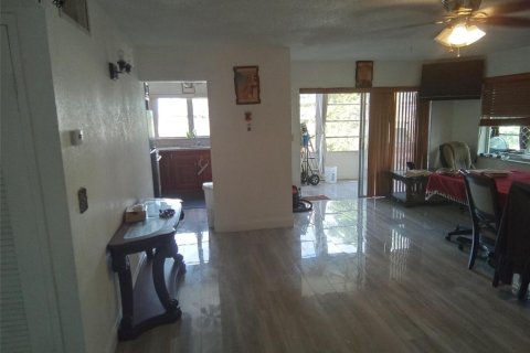 Condo in Fort Lauderdale, Florida, 2 bedrooms № 2154178 - photo 6