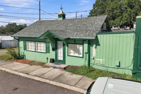 Commercial property in Palm Harbor, Florida 175.96 sq.m. № 2419340 - photo 10
