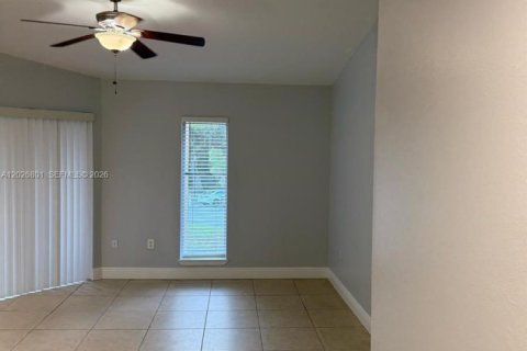 Condo in West Palm Beach, Florida, 1 bedroom  № 2088370 - photo 5
