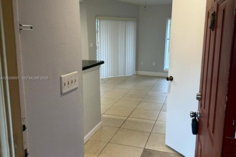 Condo in West Palm Beach, Florida, 1 bedroom  № 2088370 - photo 4