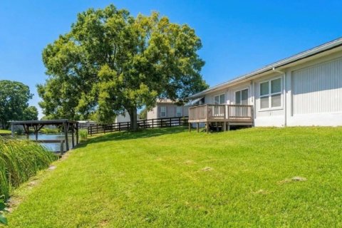 House in Okeechobee, Florida 3 bedrooms, 159.05 sq.m. № 2400004 - photo 4