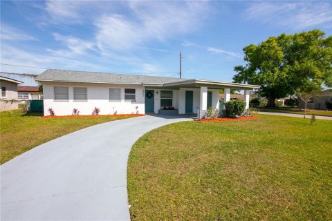 Casa en Orlando, Florida 3 dormitorios, 108.7 m2 № 2306467