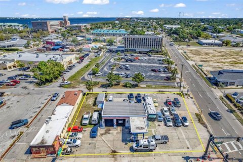 Immobilier commercial à vendre à Punta Gorda, Floride: 126.35 m2 № 2094601 - photo 2