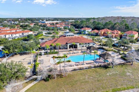 House in Kissimmee, Florida 6 bedrooms, 266.82 sq.m. № 1608132 - photo 9