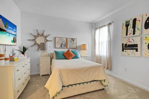 House in Kissimmee, Florida 6 bedrooms, 266.82 sq.m. № 1608132 - photo 17
