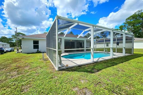 Casa en venta en Lehigh Acres, Florida, 3 dormitorios, 118.36 m2 № 1933211 - foto 1