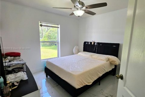 Casa en venta en Lehigh Acres, Florida, 3 dormitorios, 118.36 m2 № 1933211 - foto 27