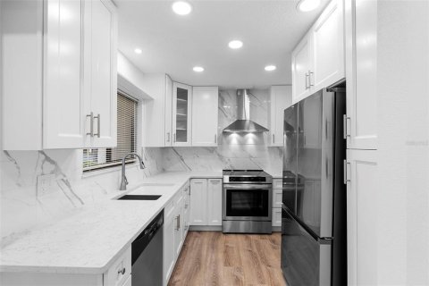 Condo in Orange City, Florida, 2 bedrooms  № 1761487 - photo 22