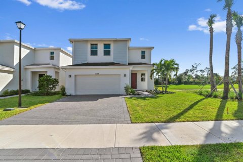 House in West Palm Beach, Florida 4 bedrooms, 183.11 sq.m. № 2171512 - photo 2