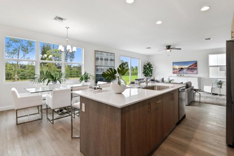 House in West Palm Beach, Florida 4 bedrooms, 183.11 sq.m. № 2171512 - photo 24