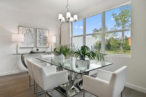 House in West Palm Beach, Florida 4 bedrooms, 183.11 sq.m. № 2171512 - photo 17