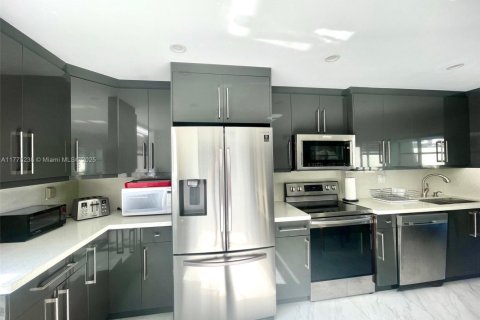 Copropriété à vendre à Aventura, Floride: 3 chambres, 128.21 m2 № 1958927 - photo 4