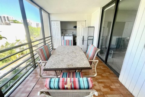 Copropriété à vendre à Aventura, Floride: 3 chambres, 128.21 m2 № 1958927 - photo 11