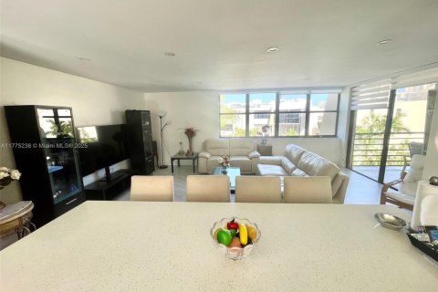 Copropriété à vendre à Aventura, Floride: 3 chambres, 128.21 m2 № 1958927 - photo 6