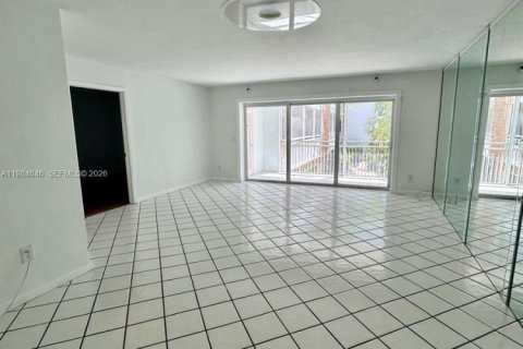 Copropriété à vendre à Boca Raton, Floride: 2 chambres, 89.19 m2 № 2254964 - photo 5