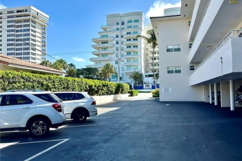 Copropriété à vendre à Boca Raton, Floride: 2 chambres, 89.19 m2 № 2254964 - photo 13