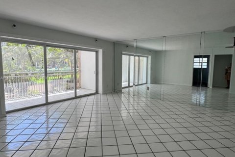 Copropriété à vendre à Boca Raton, Floride: 2 chambres, 89.19 m2 № 2254964 - photo 4