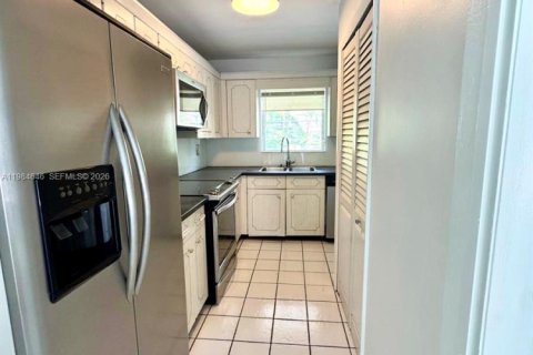 Copropriété à vendre à Boca Raton, Floride: 2 chambres, 89.19 m2 № 2254964 - photo 6