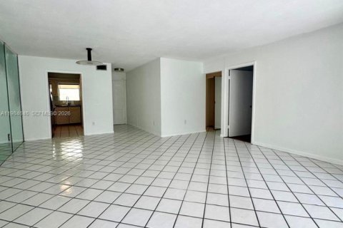 Copropriété à vendre à Boca Raton, Floride: 2 chambres, 89.19 m2 № 2254964 - photo 3