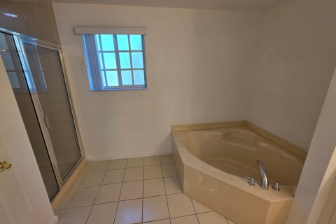 Купить таунхаус в Лодерхилл, Флорида 6 комнат, 190.45м2, № 2246579 - фото 12