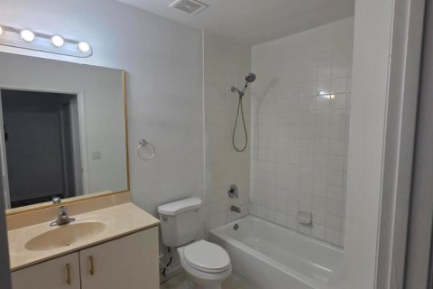 Купить таунхаус в Лодерхилл, Флорида 6 комнат, 190.45м2, № 2246579 - фото 19